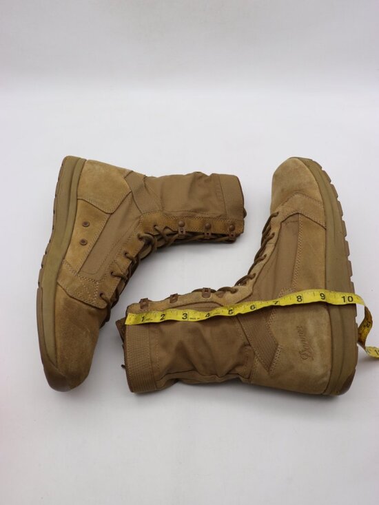 Danner Tanicus 8\